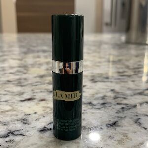 LA MER REVITALIZING HYDRATING SERUM
